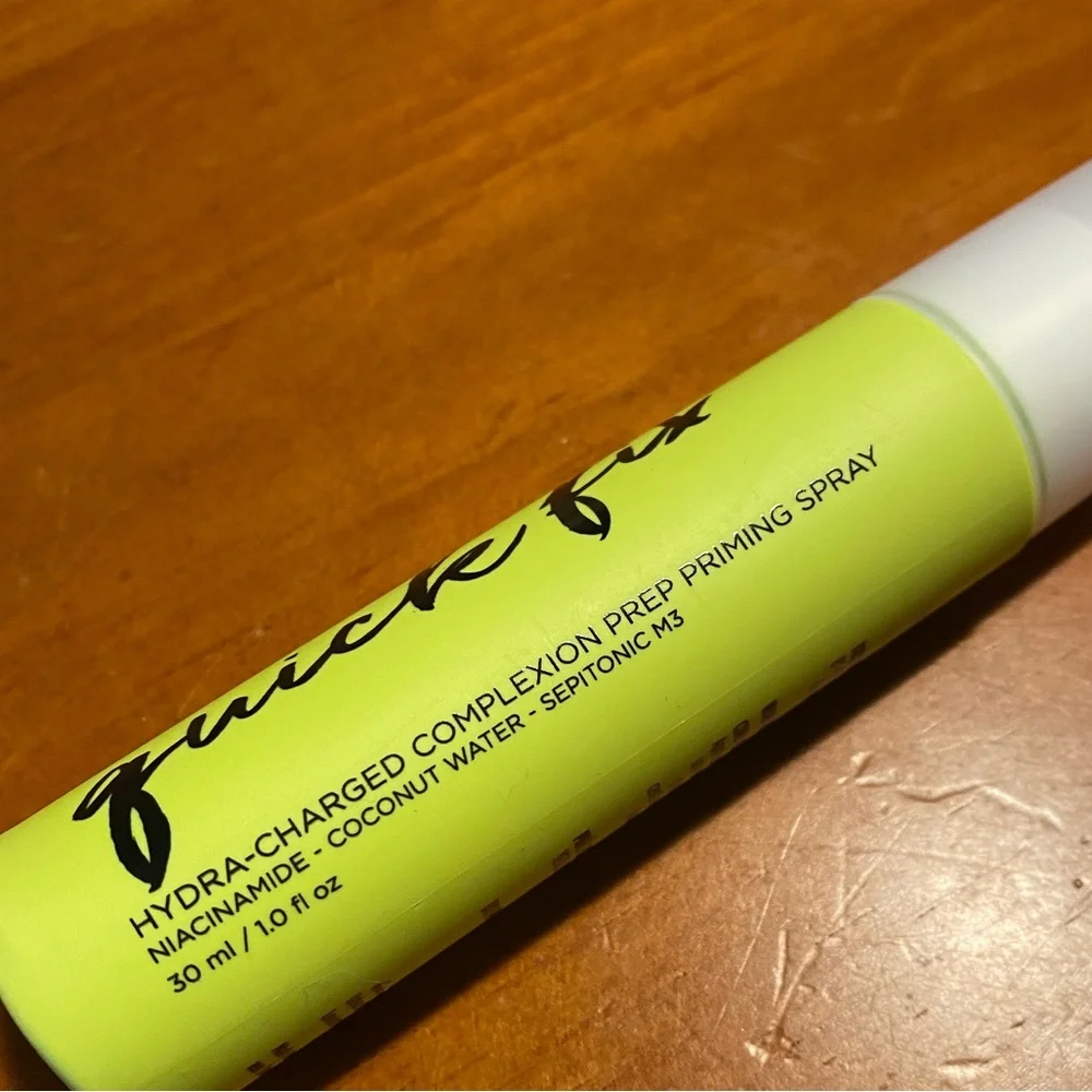 Urban Decay Quick Fix Hydra Charged Complexion Prep Priming Spray